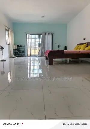 4chbre Duplex dans Cocody à Vendre