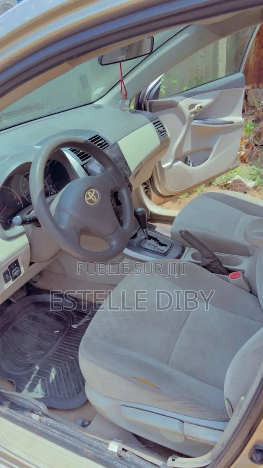 Toyota Corolla 2010 Beige