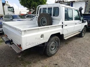 Toyota Land Cruiser 2018 Blanc