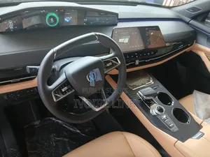 Nouveau Changan UNI-K 2.0 Petrol AWD 2025 Gris
