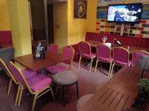 Cave Bar Toute Équipée À Céder Avec Tout À l'Intérieur