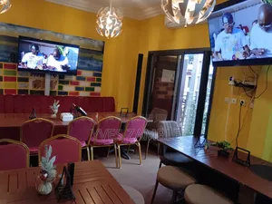 Cave Bar Toute Équipée À Céder Avec Tout À l'Intérieur