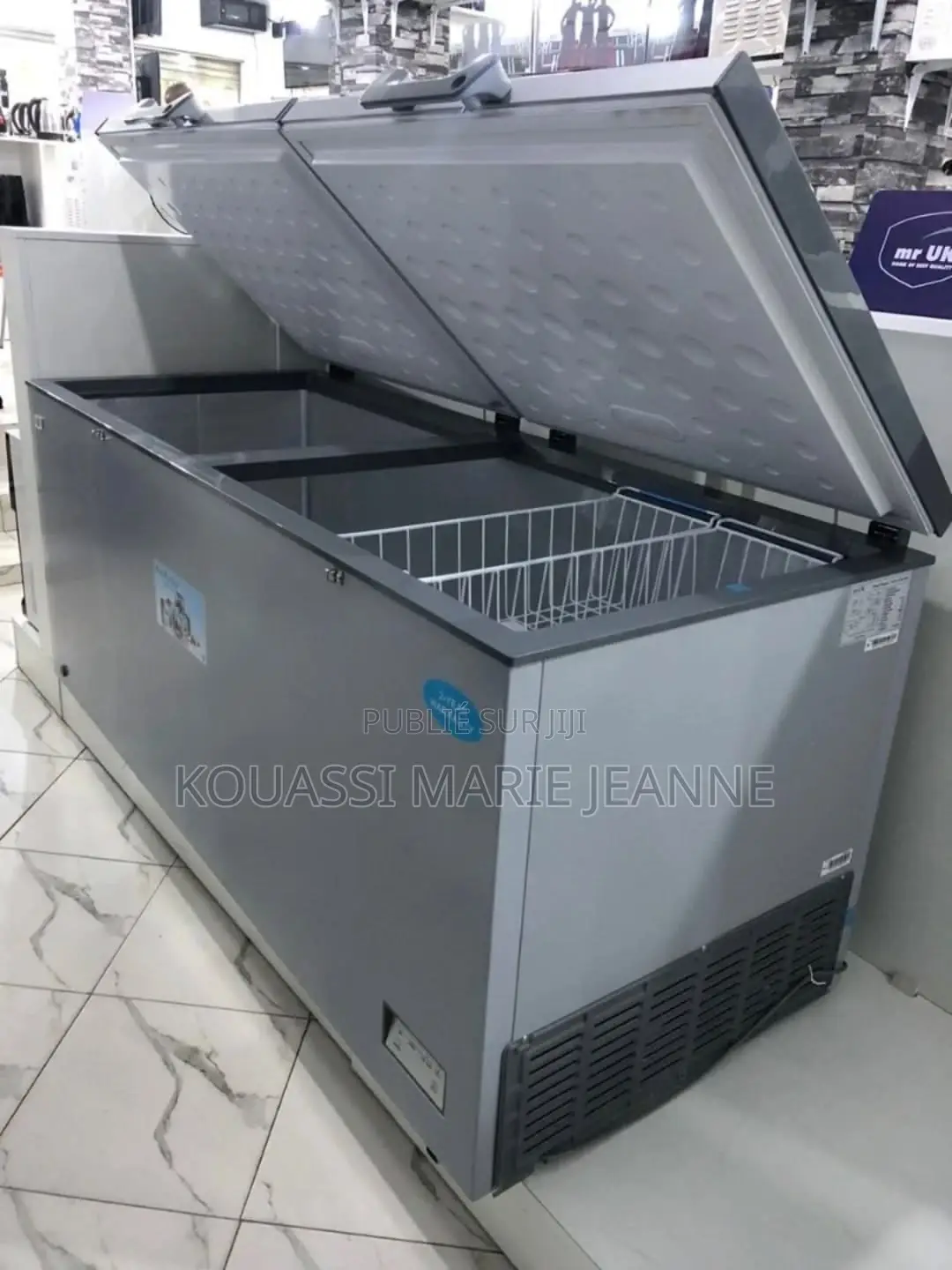 Congélateur Coffre Grand Format en Très Bon État