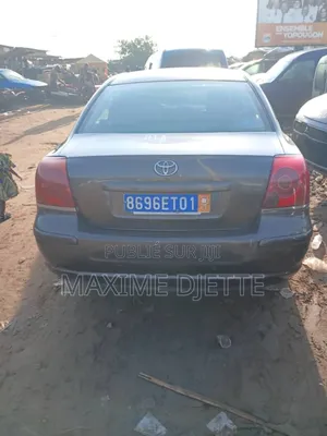 Toyota Avensis 2.4 VVTi Executive 2008 Gris