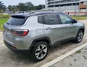 Jeep Boussole 2021 Gris