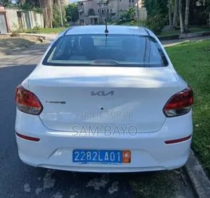 Kia Pegas 2022 Blanc