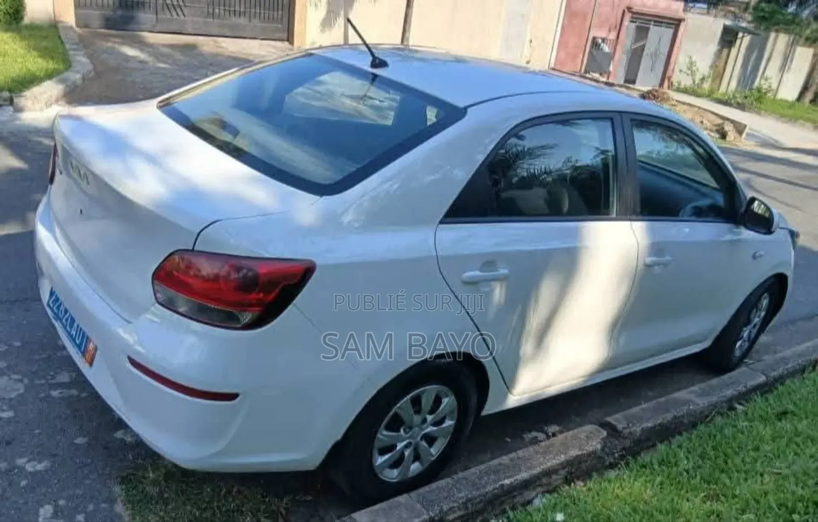 Kia Pegas 2022 Blanc