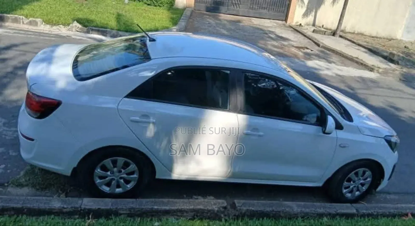 Kia Pegas 2022 Blanc