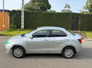 Suzuki Dzire 2024 Gris