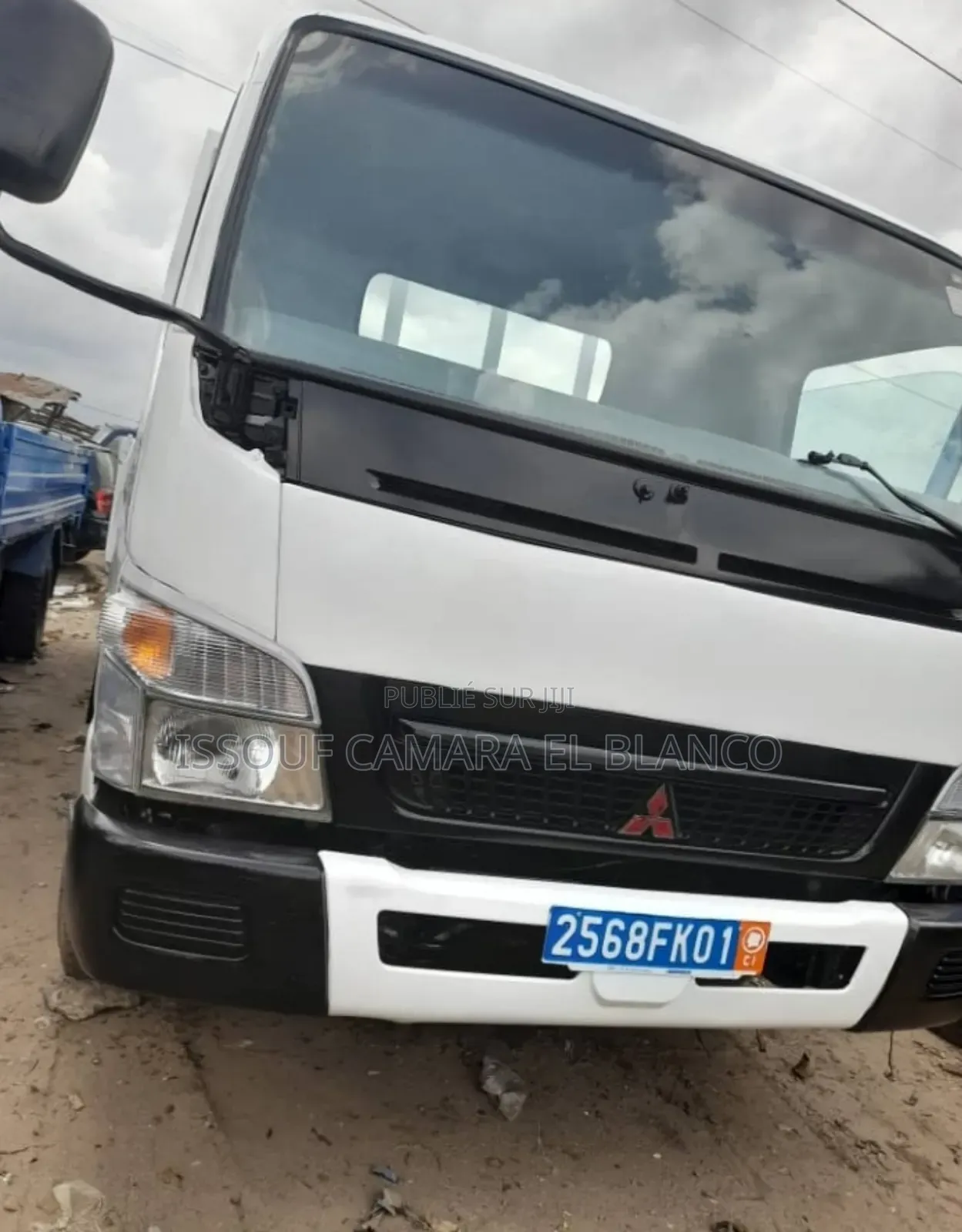 Mitsubishi Fuso Canter 2011 Blanc
