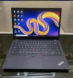 Ordinateur portable Lenovo ThinkPad T14 16GB Intel Core i7 SSD 512GB