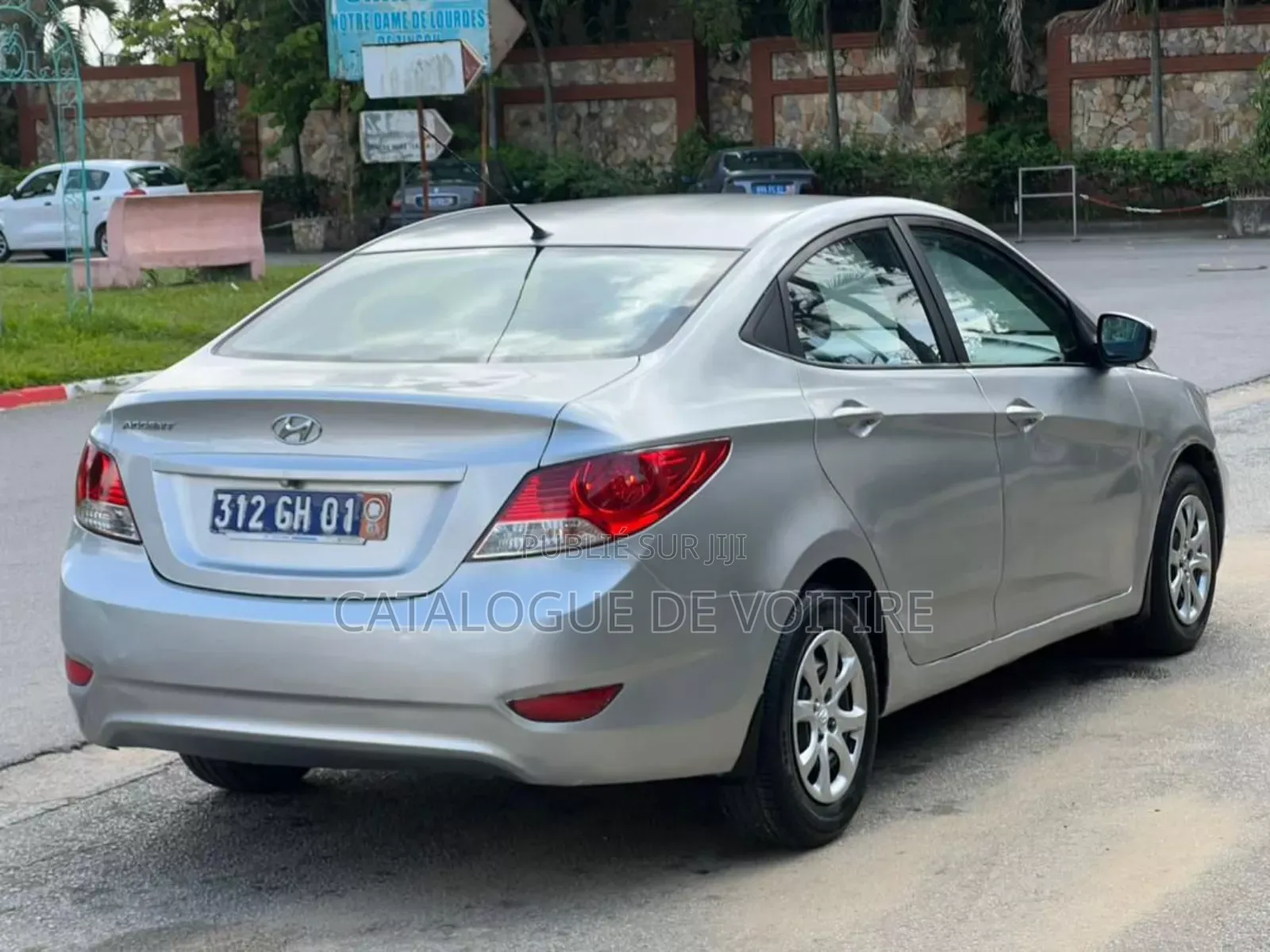 Hyundai Accent 2014 Gris