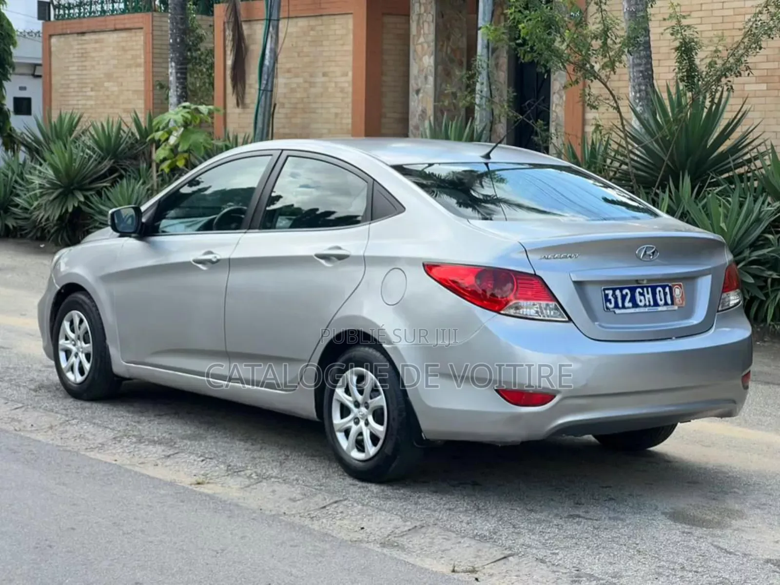 Hyundai Accent 2014 Gris