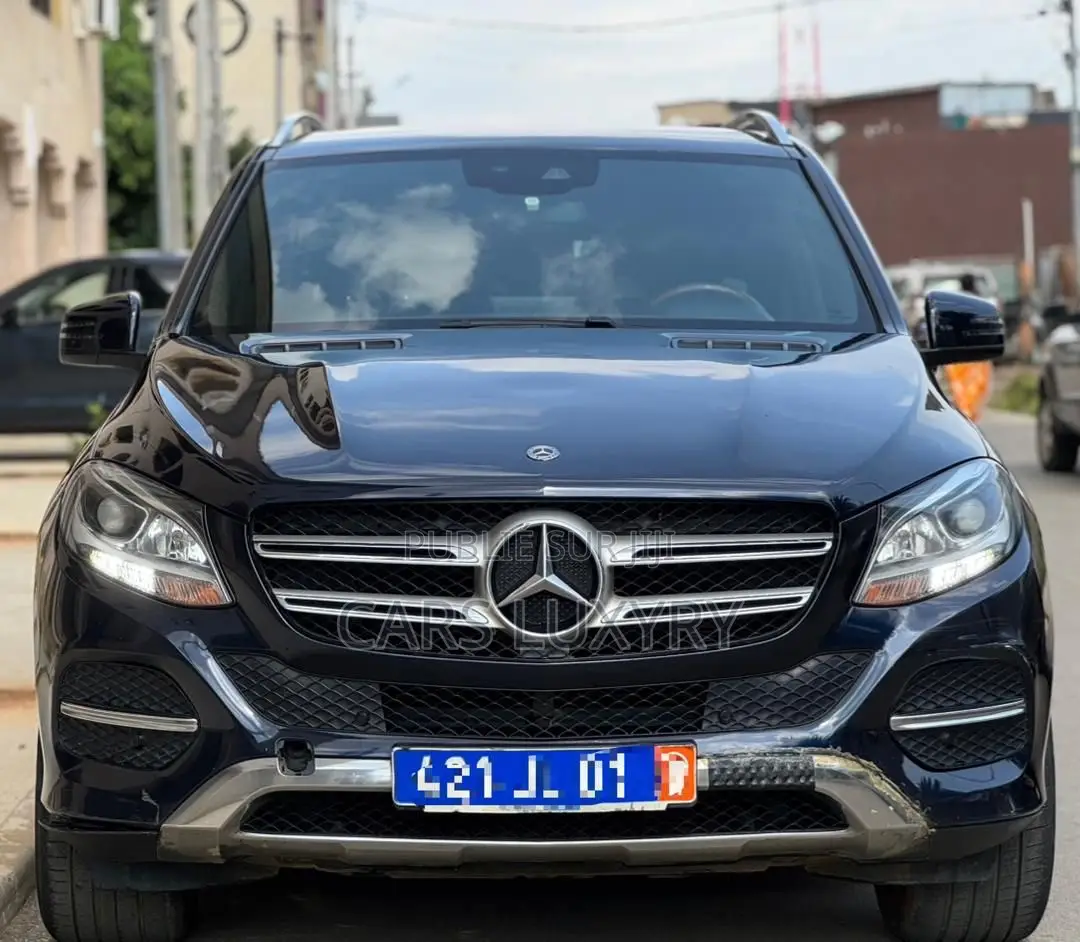 Mercedes-Benz GLE-Class GLE 400d 4MATIC 2020 Bleu