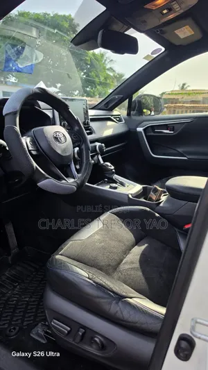 Toyota RAV4 2021 Blanc