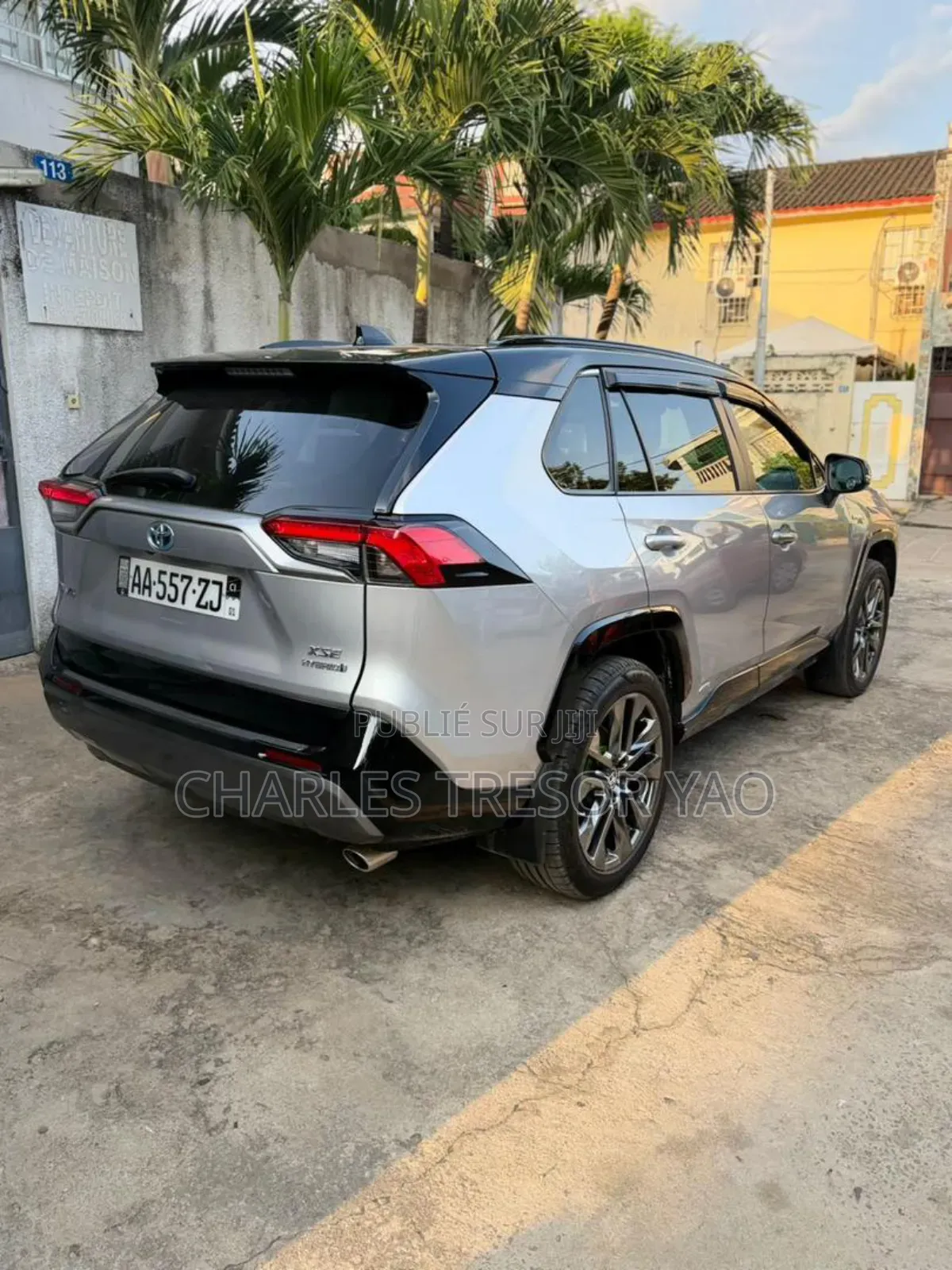 Toyota RAV4 XLE 2021 Argenté