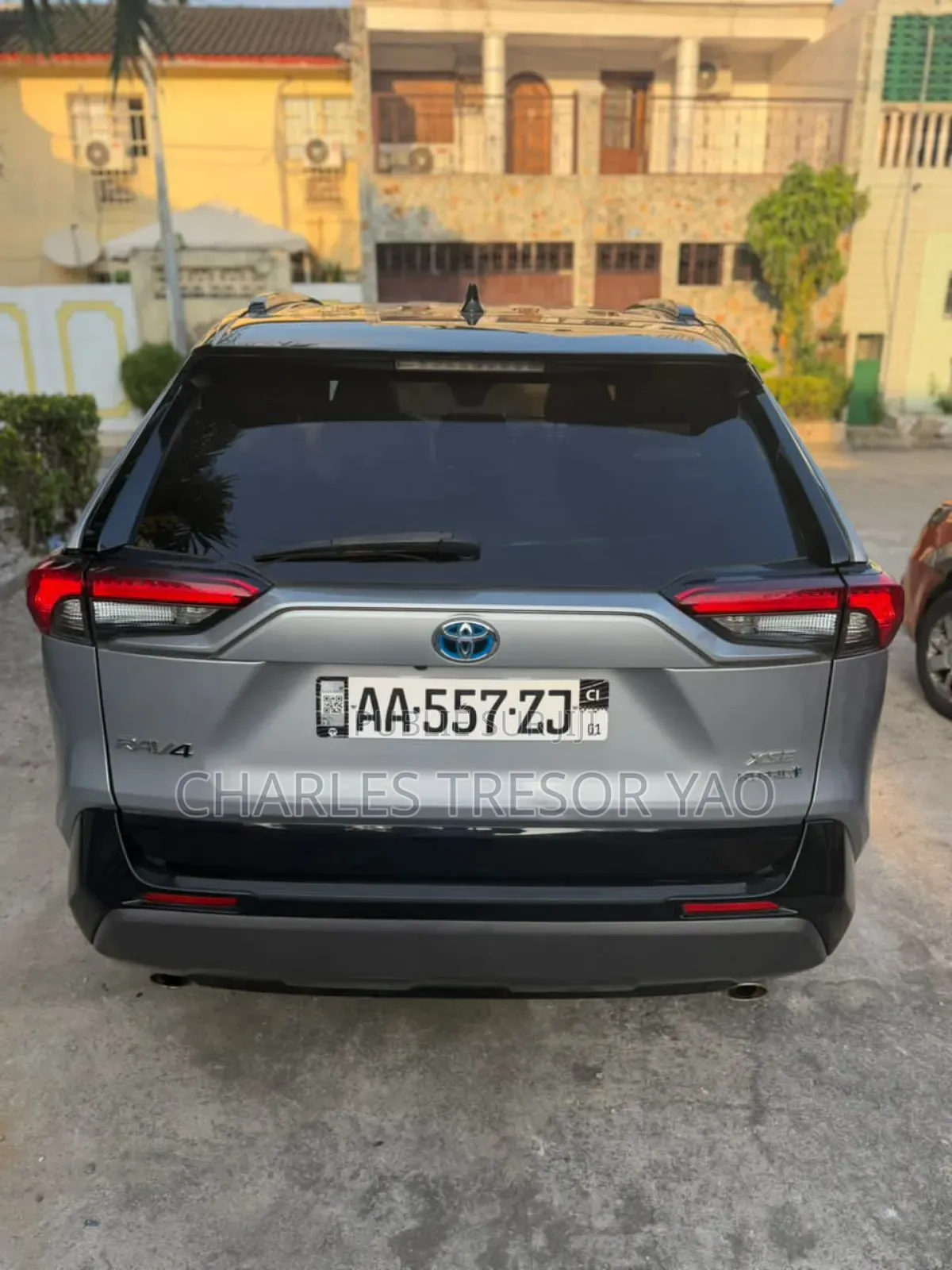 Toyota RAV4 XLE 2021 Argenté