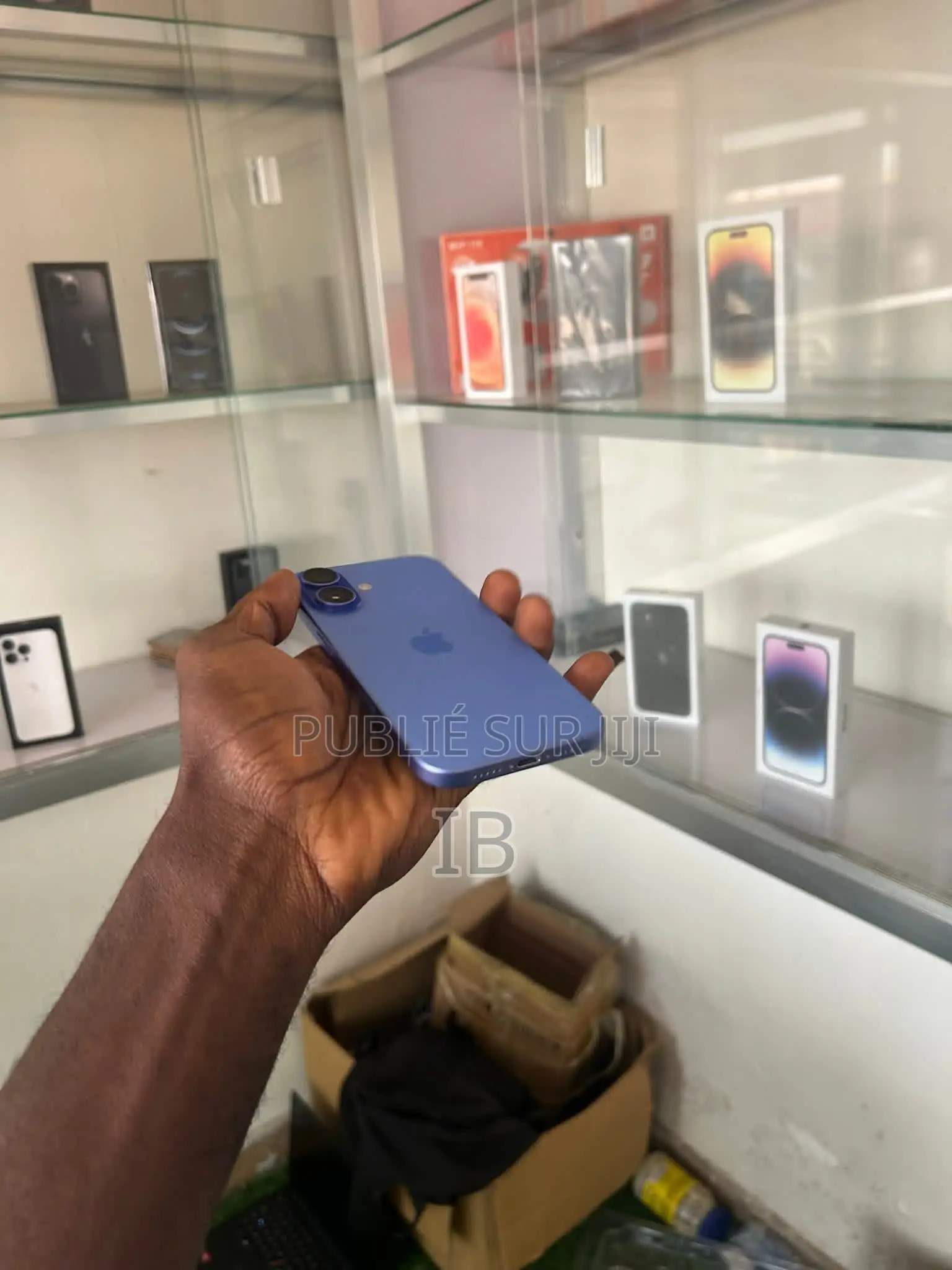 Nouveau Apple iPhone 16 256 GB Bleu