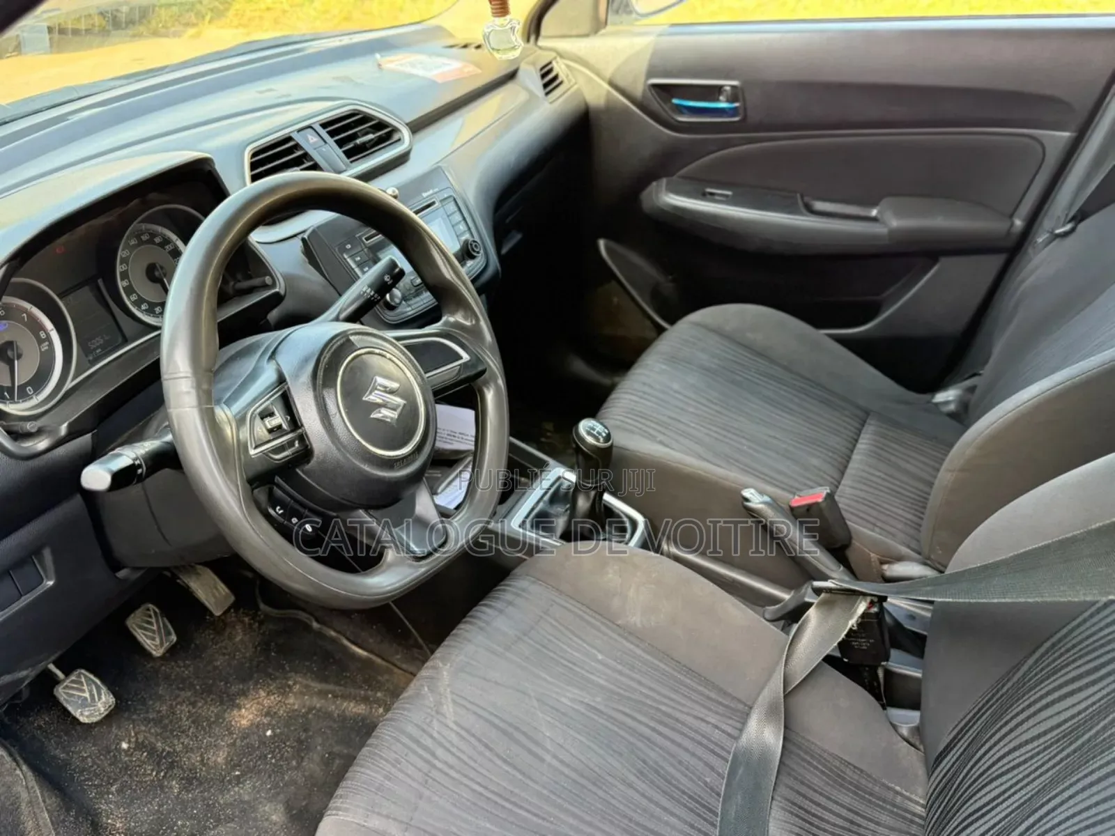 Suzuki Dzire 2023 Gris