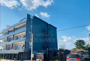 Meublé 20chbre Appartement-terrasse dans Ismaël Coulibaly, Daloa