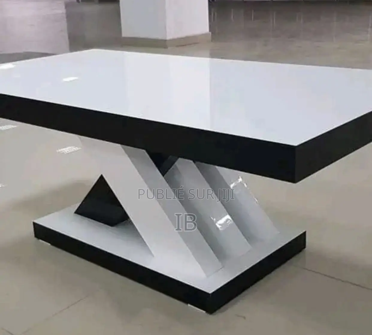 Table De Salons