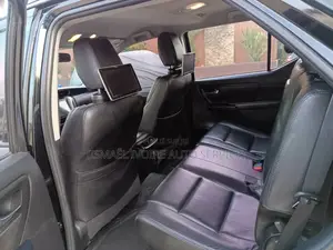 Toyota Fortuner 2020 Noir