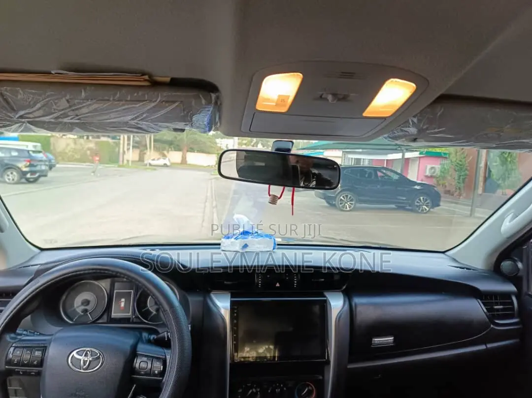 Toyota Fortuner 2020 Noir