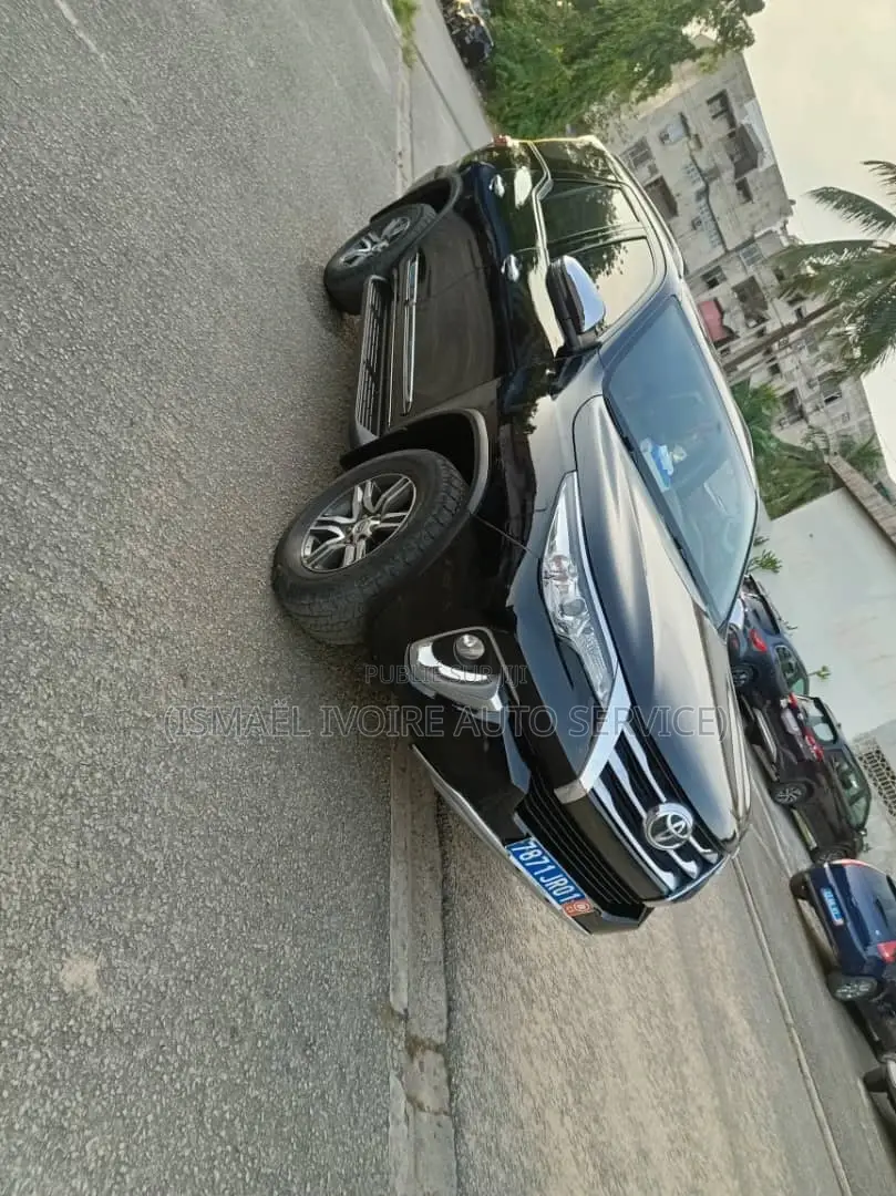 Toyota Fortuner 2020 Noir