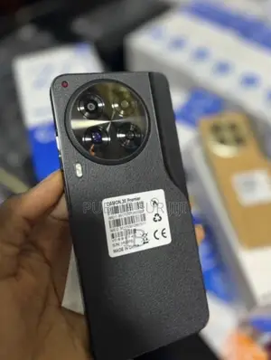 Nouveau Tecno Camon 30 256 GB Blanc