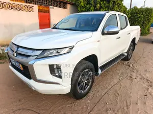 Mitsubishi L200 2022 Blanc