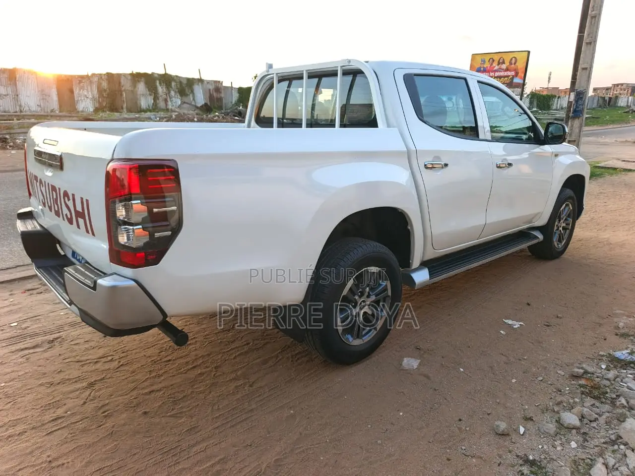 Mitsubishi L200 2022 Blanc