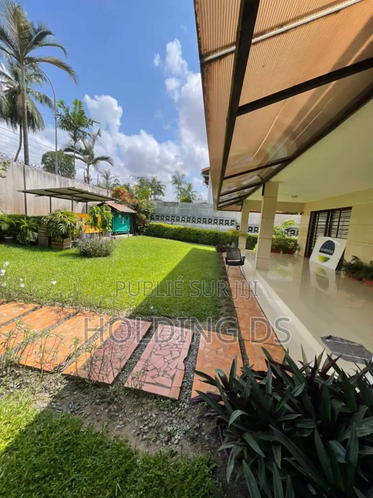 Meublé 7chbre Duplex dans Location Immobilière, Cocody à Louer