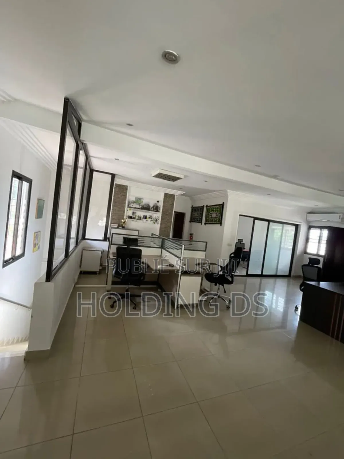 Meublé 7chbre Duplex dans Location Immobilière, Cocody à Louer