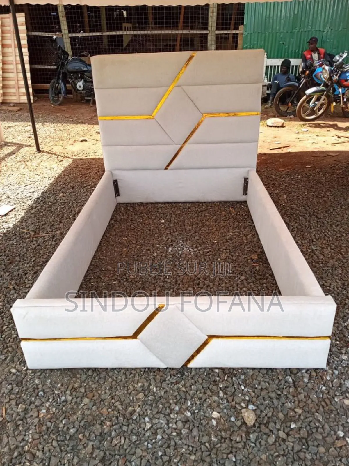 Tapissier Décorateur