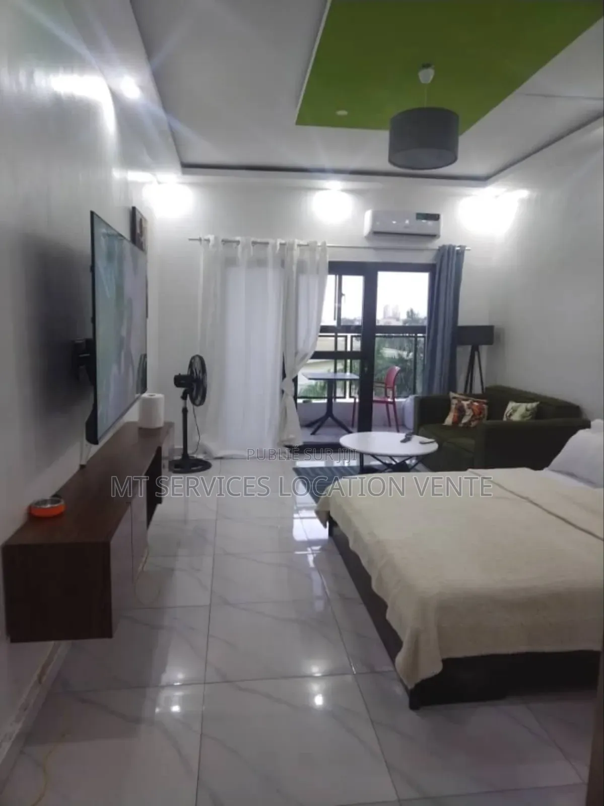 Meublé 3chbre Villa dans Mt Services Location, Cocody à Louer