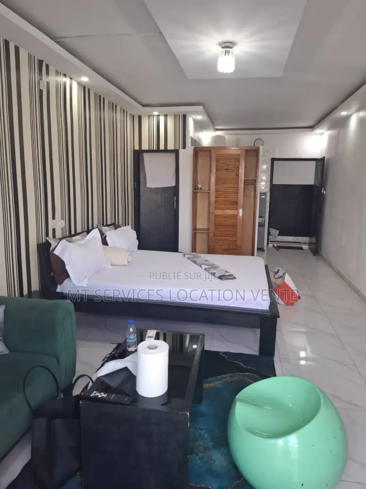 Meublé 3chbre Villa dans Mt Services Location, Cocody à Louer