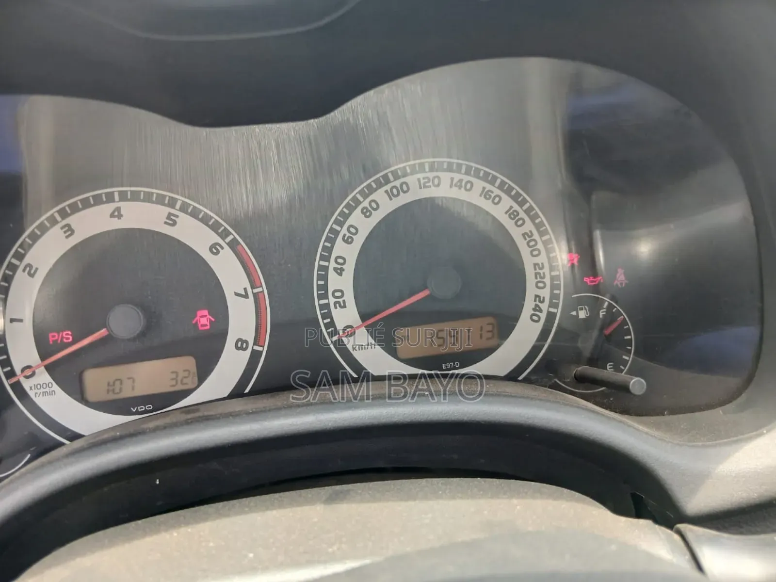 Toyota Corolla 2016 Gris