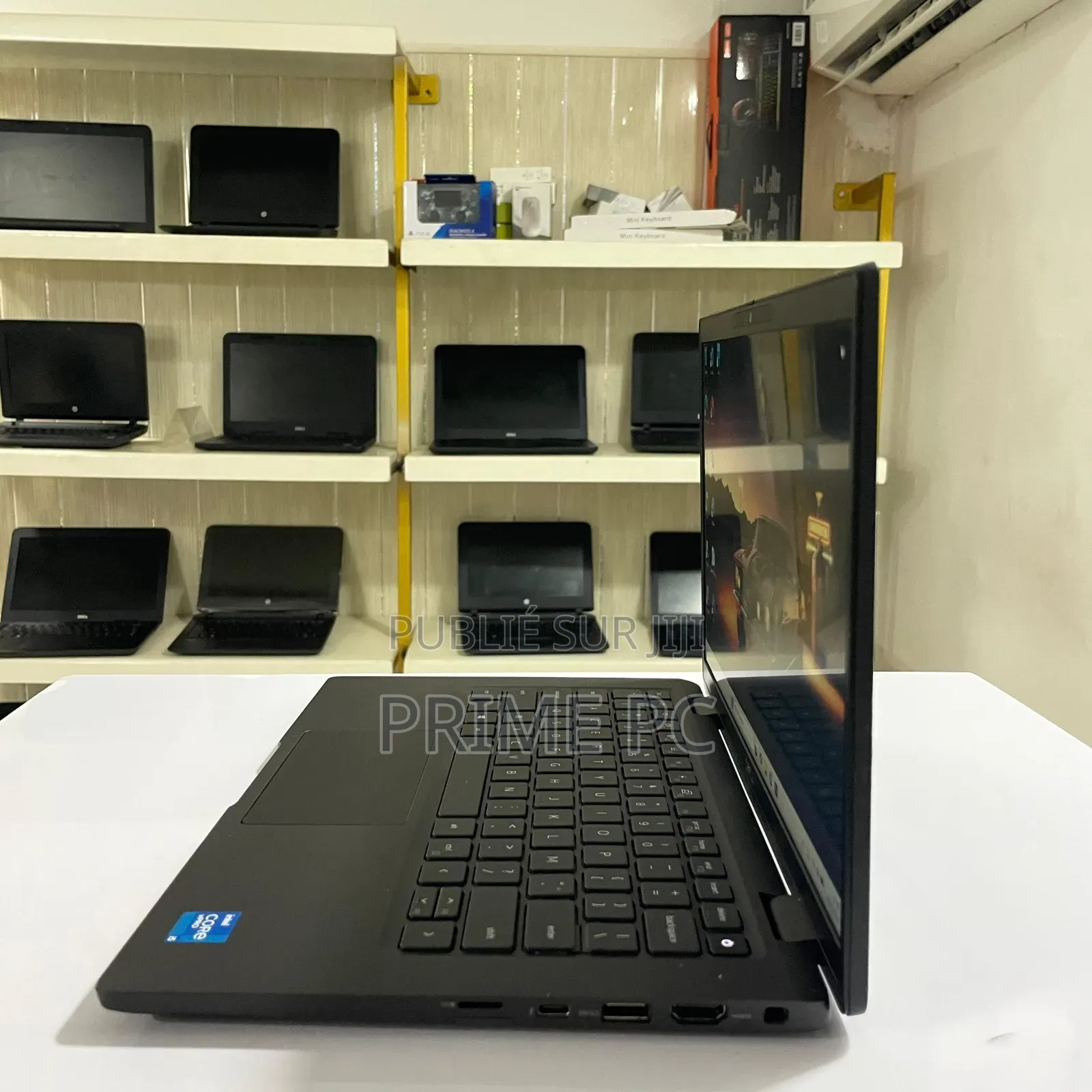 Ordinateur portable Dell Latitude 7320 16GB Intel Core i5 SSD 256GB