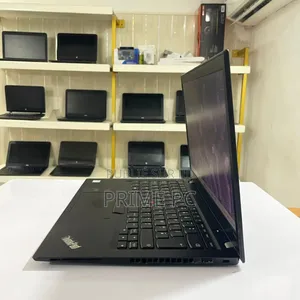 Ordinateur portable Lenovo Thinkpad T490s 16GB Intel Core i7 SSD 256GB