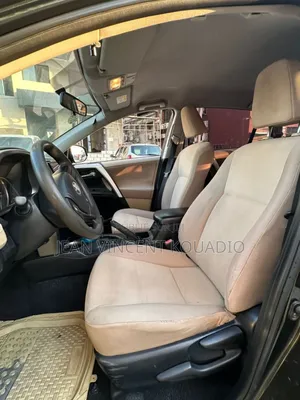 Toyota RAV4 LE 4dr SUV (2.5L 4cyl 6A) 2014 Noir