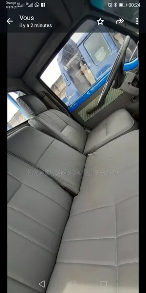 Mitsubishi Fuso Canter 2011 Blanc