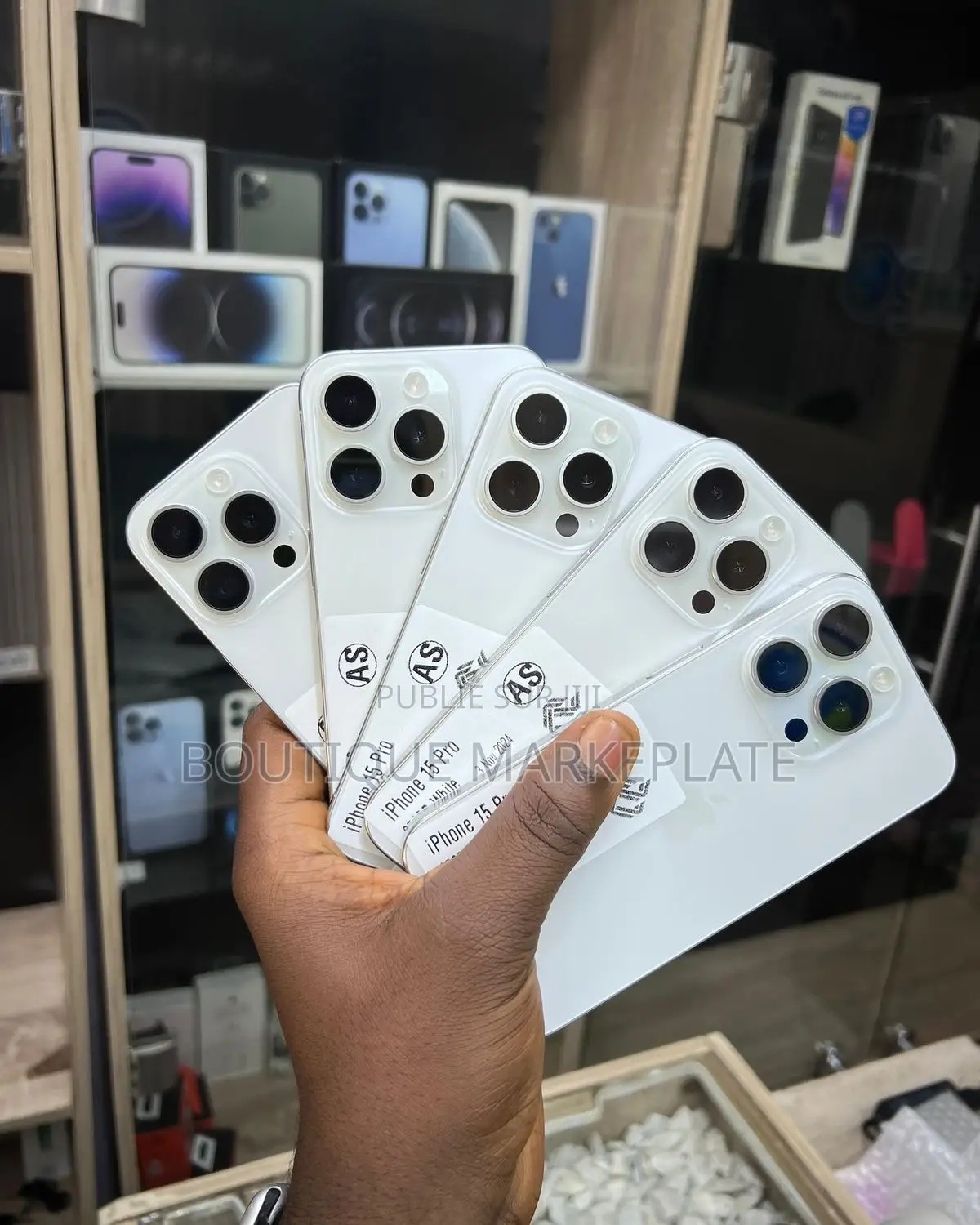 Nouveau Apple iPhone 15 Pro 512 GB Autre