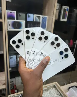 Nouveau Apple iPhone 15 Pro 512 GB Autre