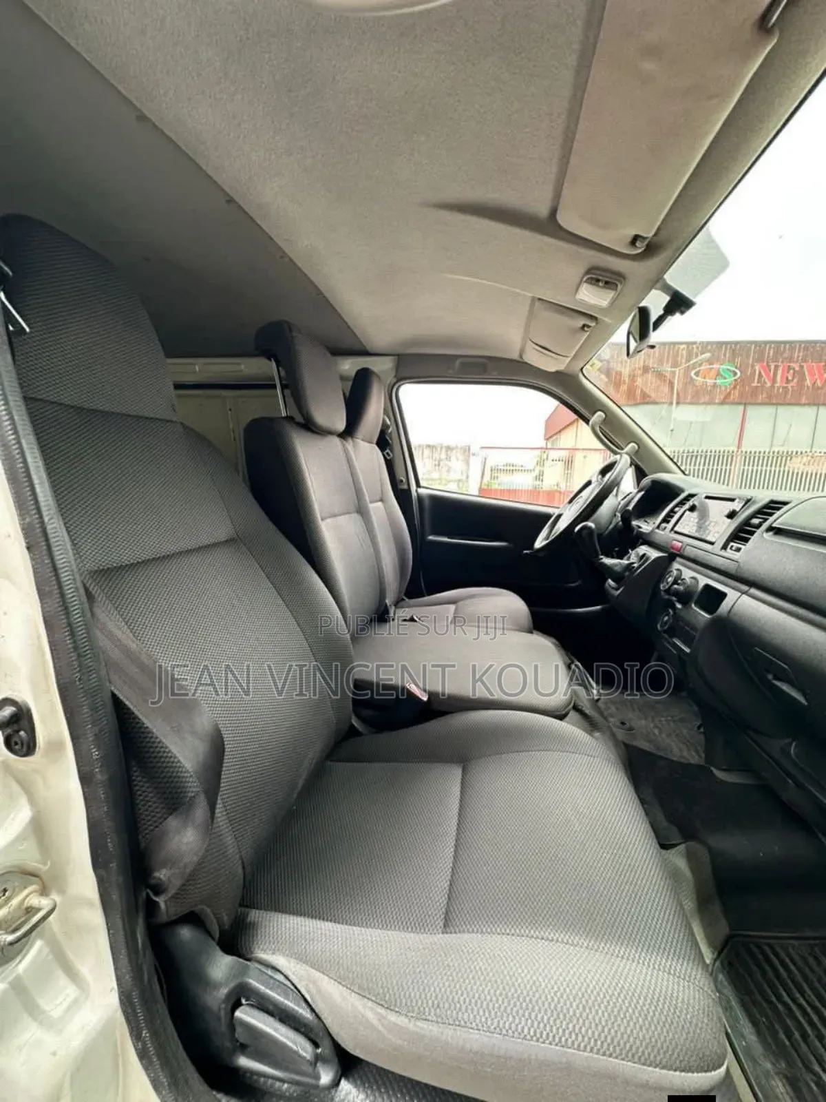 Toyota HiAce 2021 Blanc