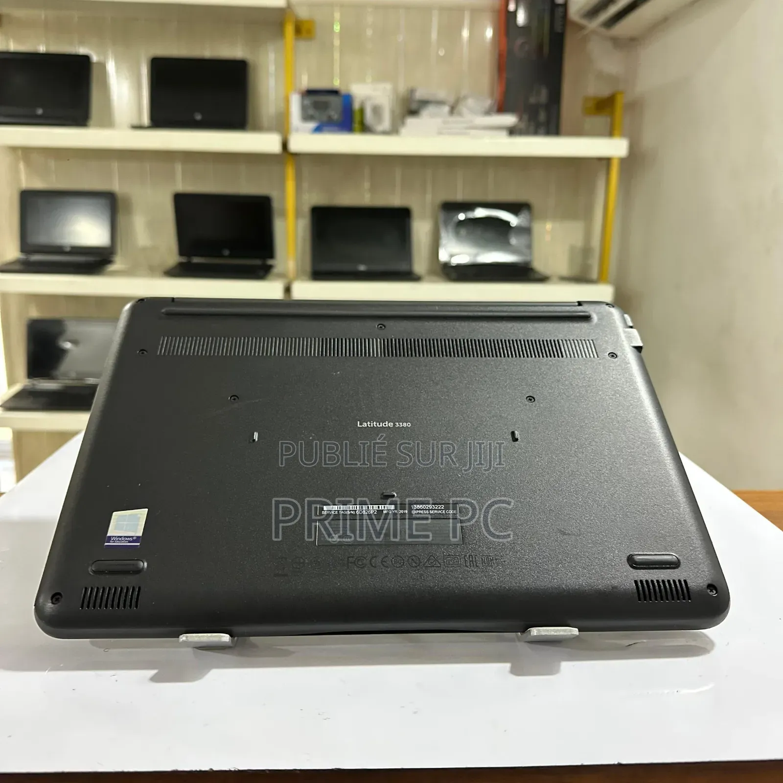 Ordinateur portable Dell Latitude 3380 4GB Intel Core i3 SSD 128GB