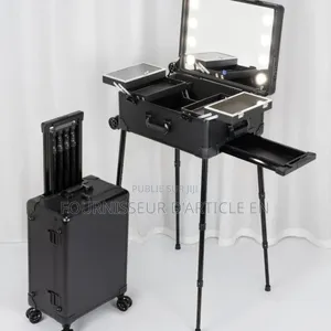 Mallette De Maquillage Professionnelle Pour Maquilleurs.