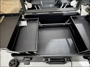 Mallette De Maquillage Professionnelle Pour Maquilleurs.