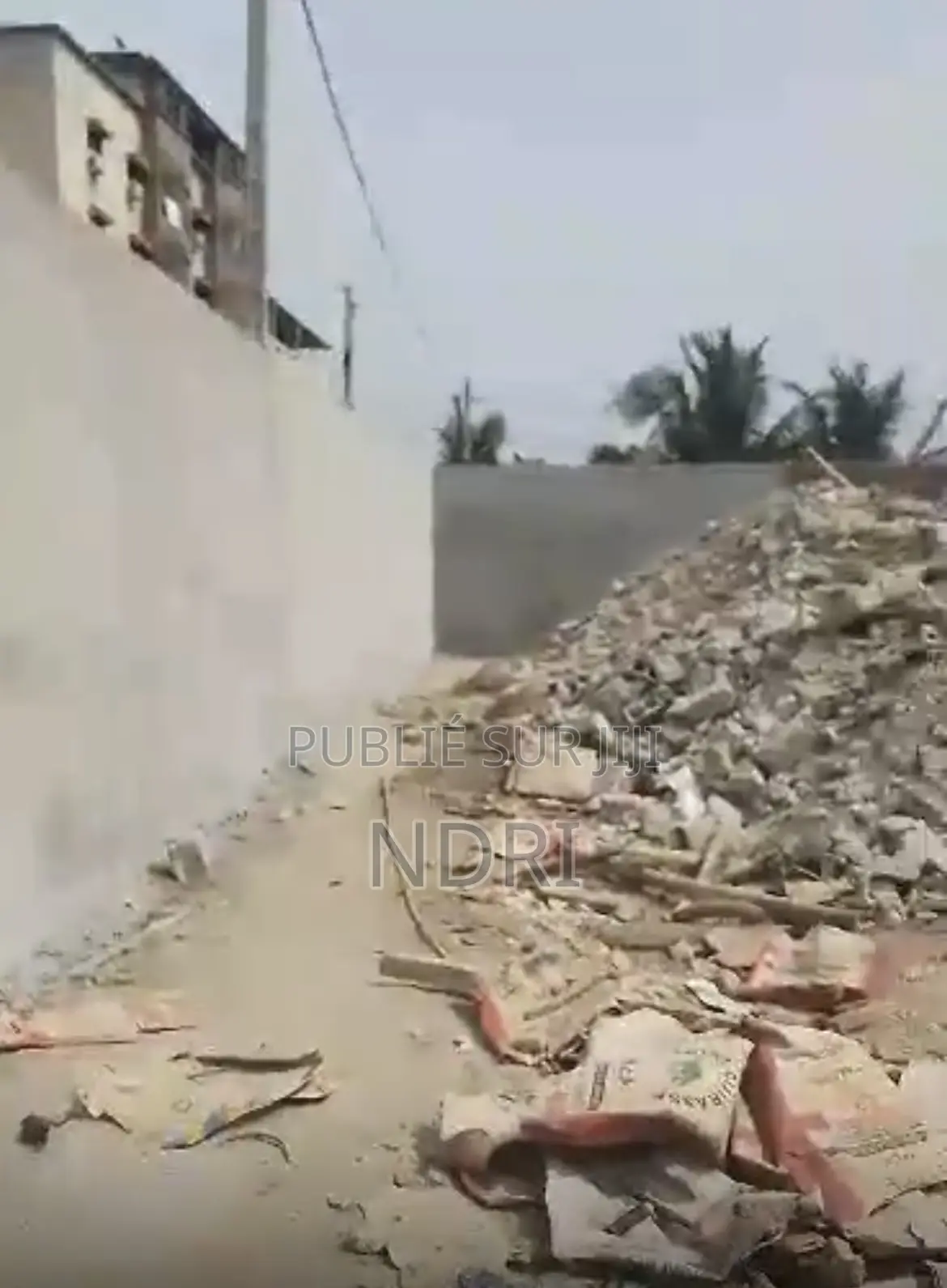 Vente De 1000m2 À Angre Bessikoi