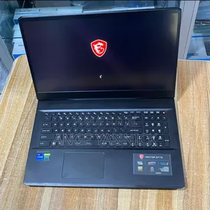 Nouveau MSI Vector 16 HX AI A2XWIG 16GB Intel Core i7 SSD 1T