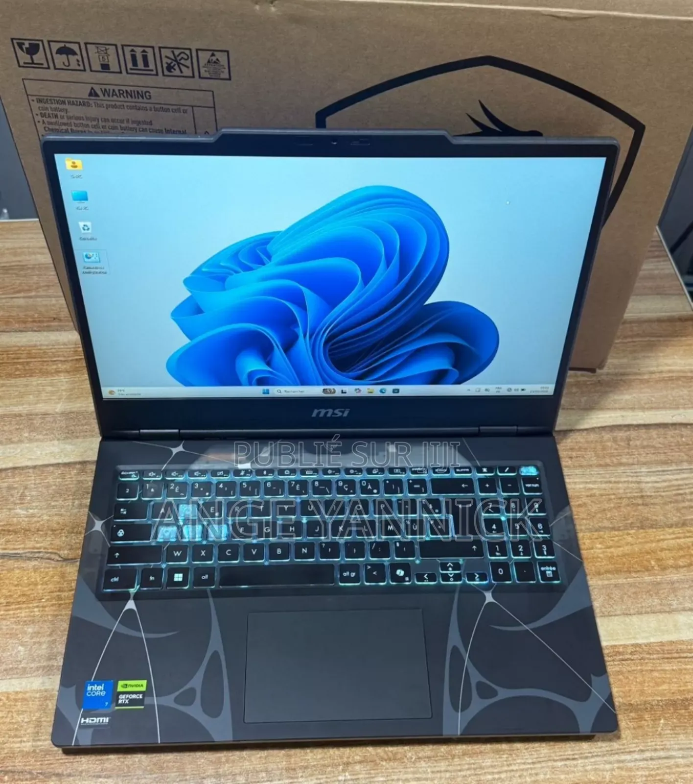 Nouveau Ordinateur portable MSI Cyborg 14 16GB Intel Core i7 SSD 512GB